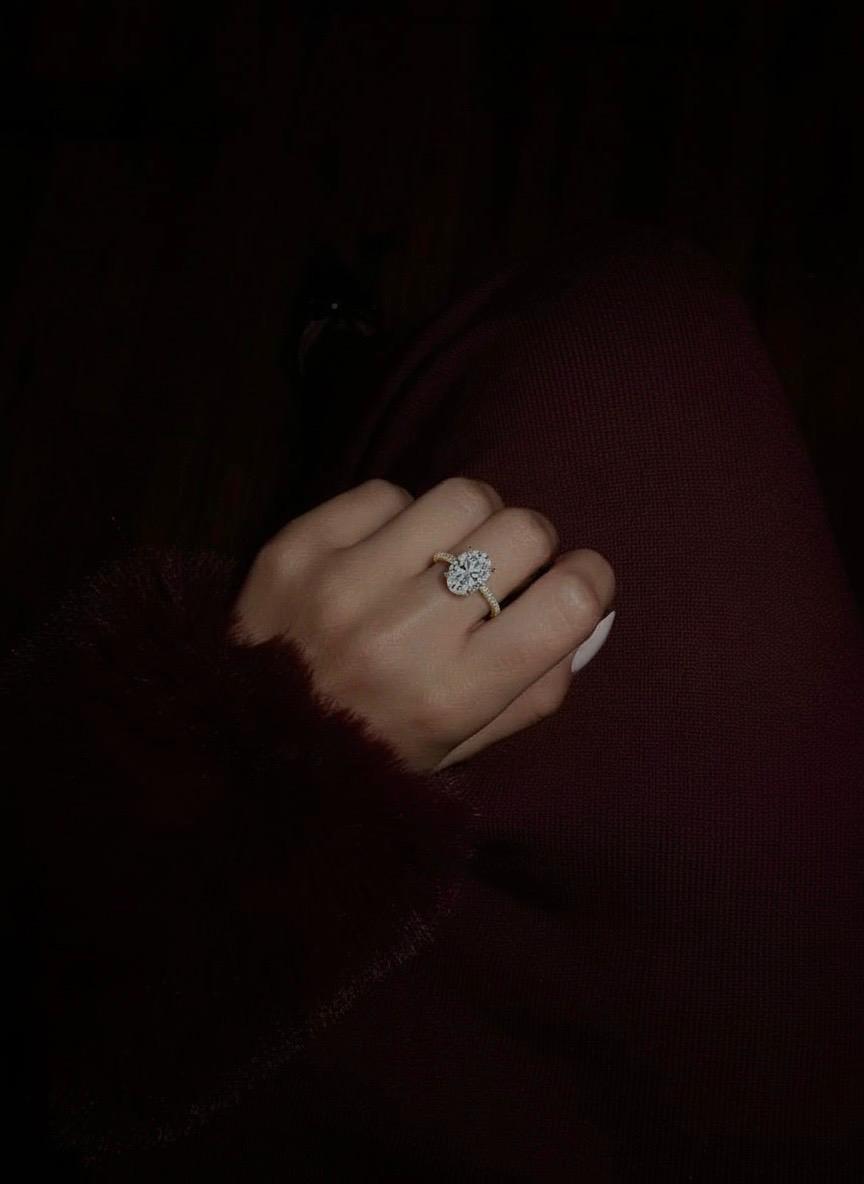 Oval Cut Ring - Timeless Elegance Collection - 3CT - 14K Yellow Gold - size 52