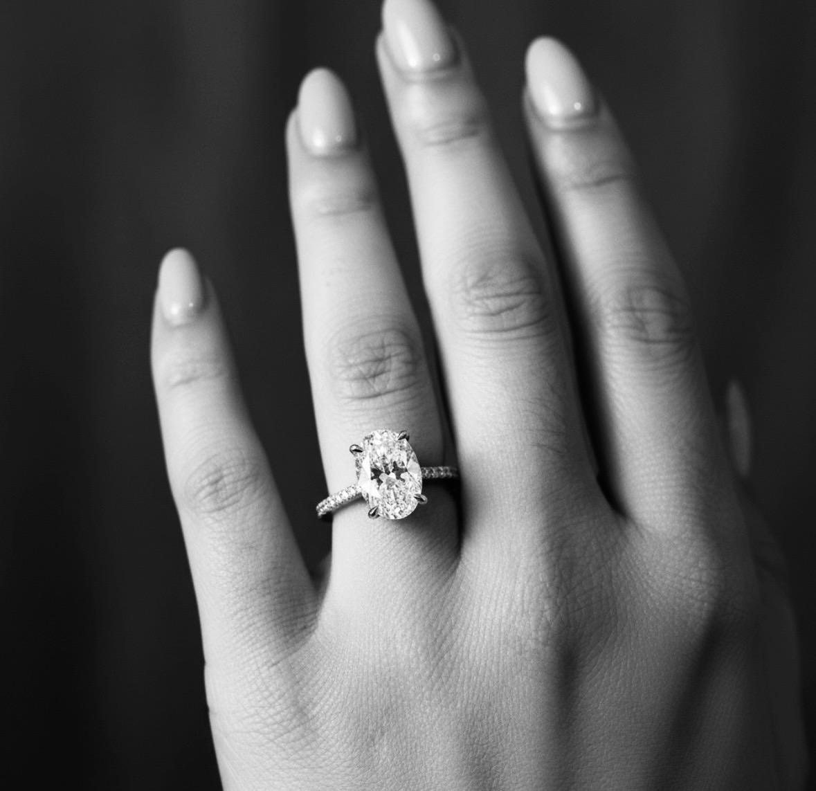 Oval Cut Ring - Timeless Elegance Collection - 3CT - 14K Yellow Gold - size 52