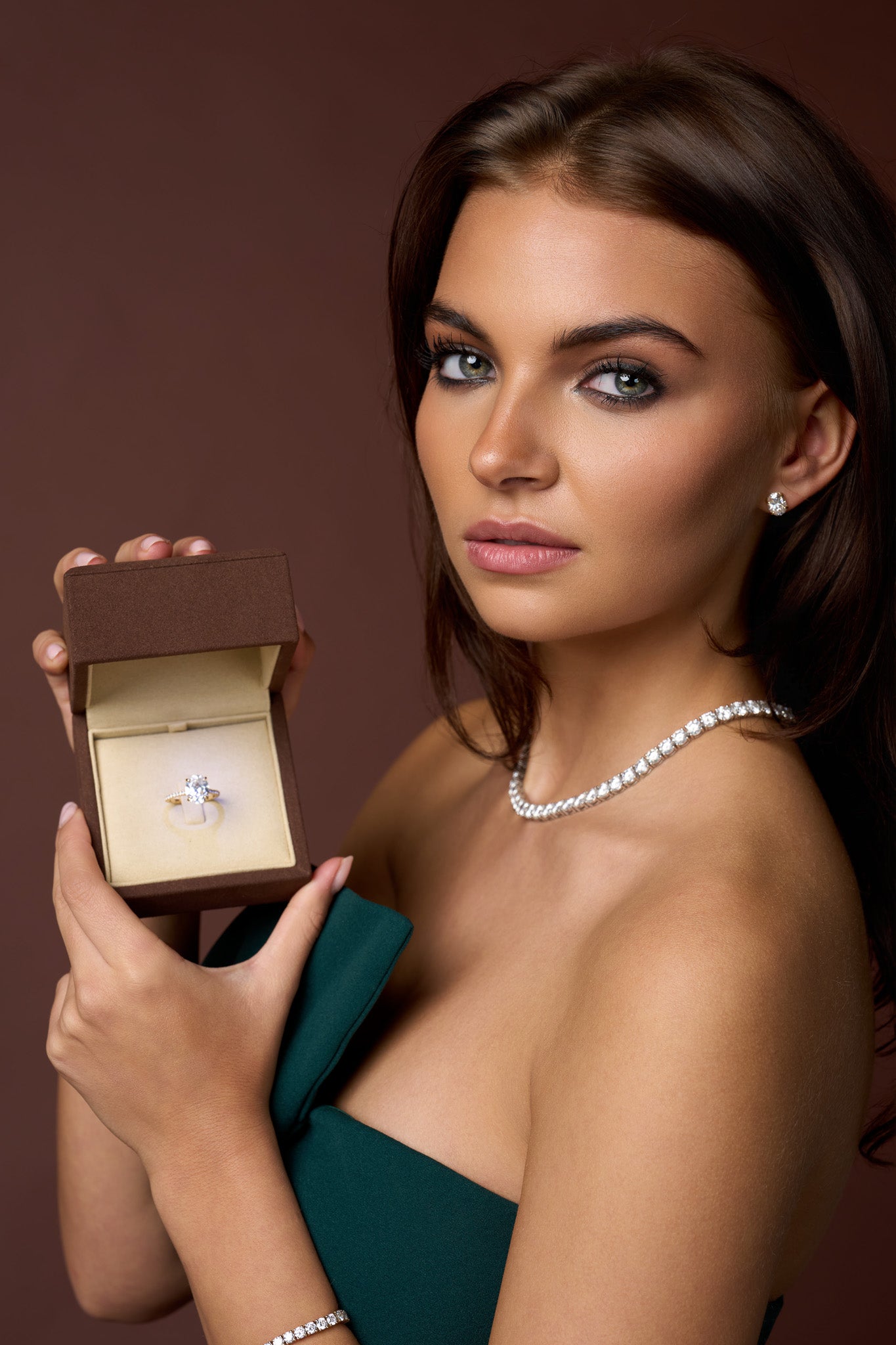 Luxury Oval Diamond Earring Stud (Single)