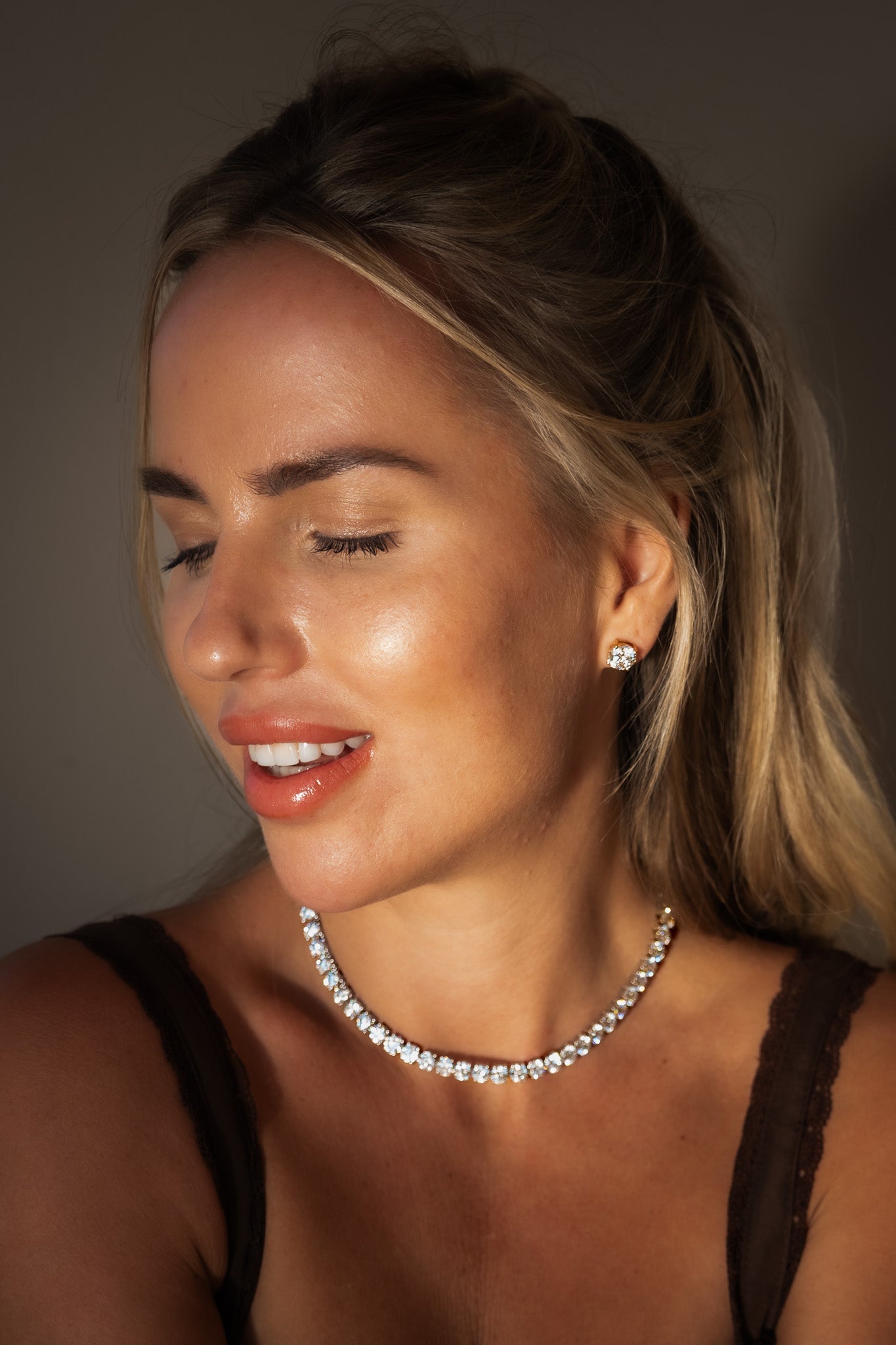Anne's Subtle 11-Color 52ct Diamond Tennis Necklace